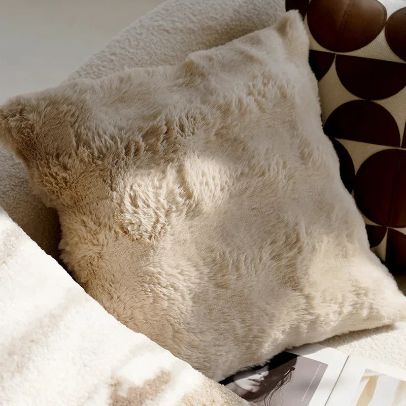 A&L °22 Soft Touch Cushion Cover – Modern Decorative Faux Fur Design